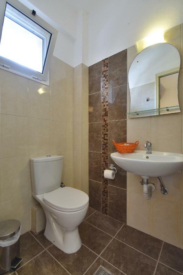 Aigli Rooms Leptokarya  Esterno foto
